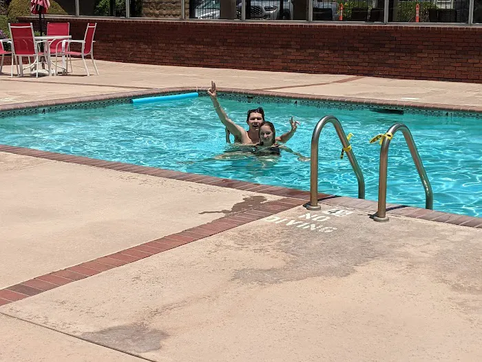 Royal Oak Mobile Park Picture 5