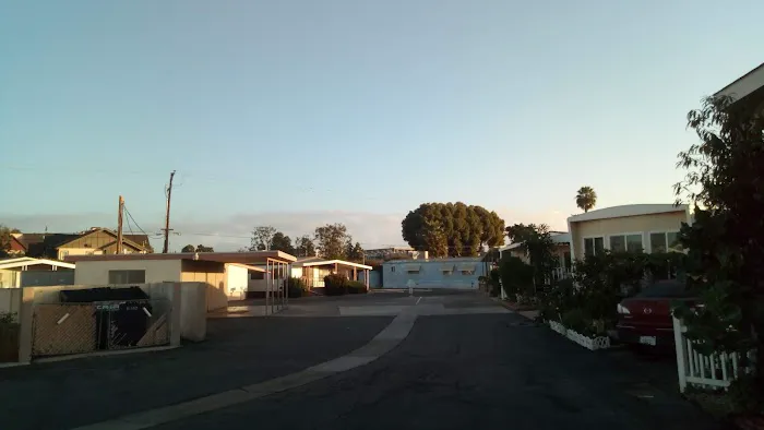Green Lantern Village & Mobile Picture 5