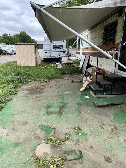 Roadrunner RV Park Picture 7