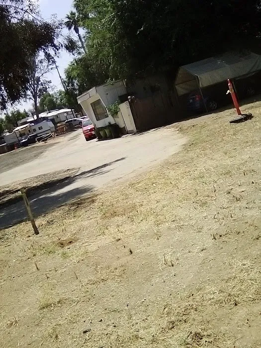 Aloha Mobile Home Park Picture 5