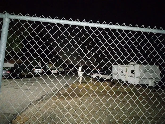 Hacienda Mobile Park Picture 10