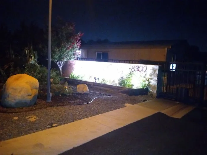 Hacienda Mobile Park Picture 8