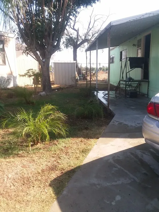 Log Cabin Mobile Home Park Picture 9