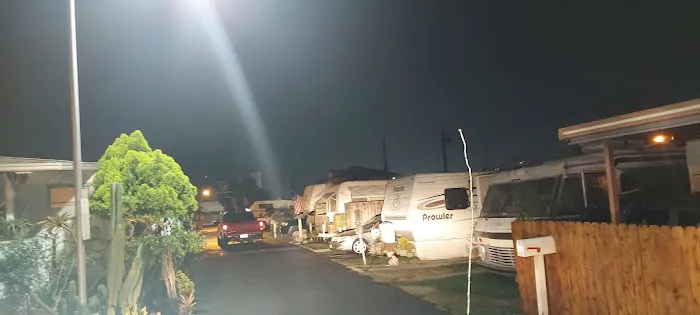 Flamingo Trailer Park Picture 9