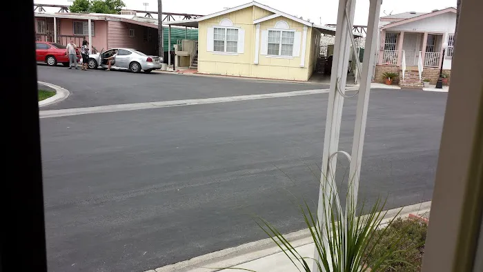 Thunderbird Villa Mobile Home Park Picture 1