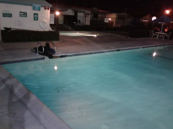 Americana Mobile Home Park Picture 9