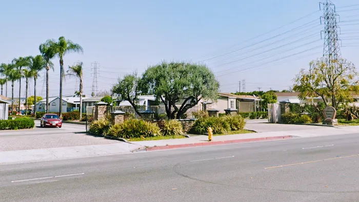 The Californian Estates - Paramount Picture 8