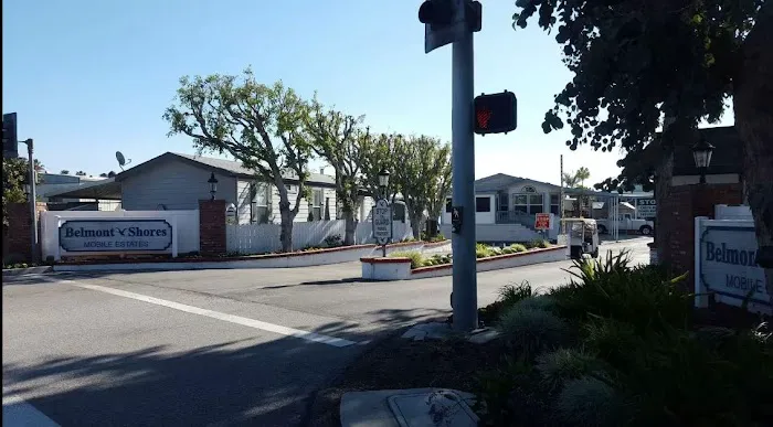 Residence in Belmont Shores Mobile Home Park Picture 2