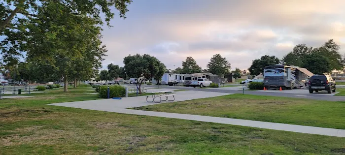 Seabreeze RV Resort (Military Campground) Picture 1