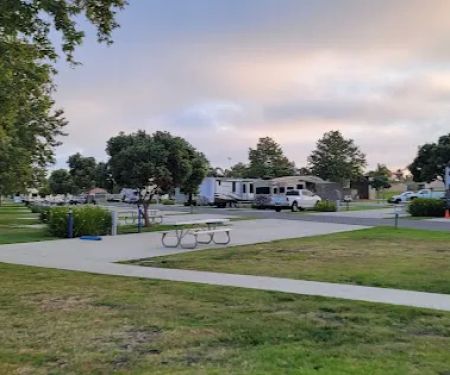 Seabreeze RV Resort (Military Campground)