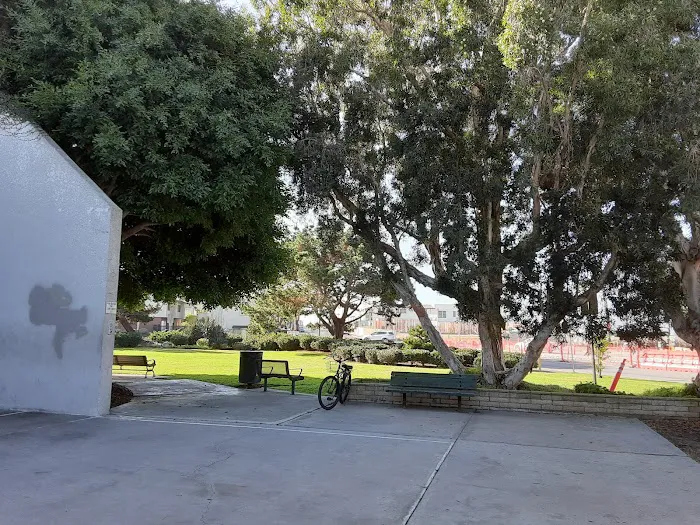 Seal Beach Shores Picture 10