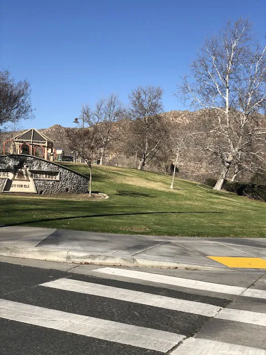 Sycamore Park Picture 8