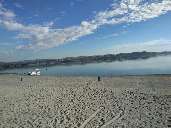 Crane Lakeside Park & RV Resort Picture 3