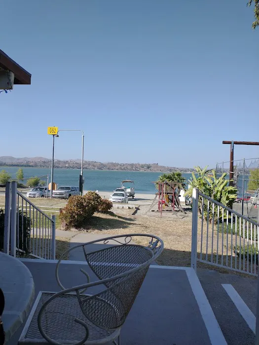 Weekend Paradise Picture 10