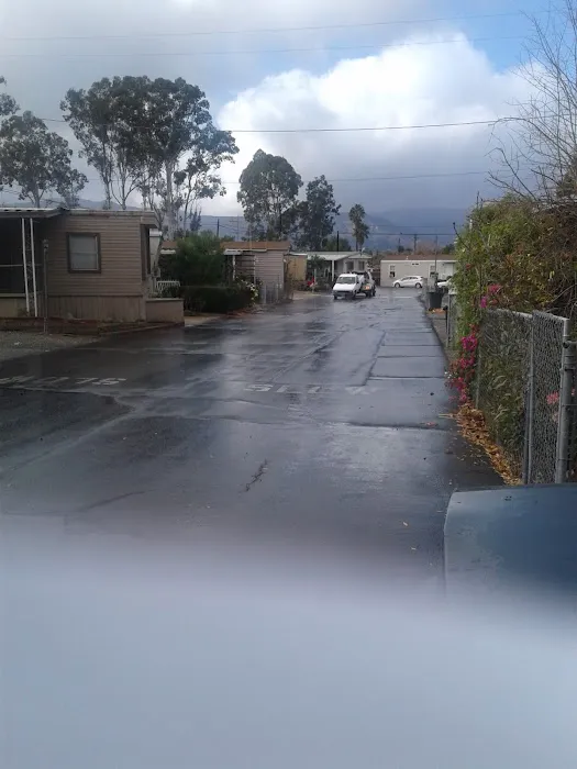 Briarwood Mobile Home Park Picture 7