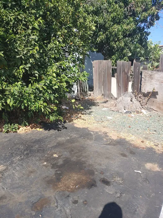 El Dorado Mobile Home Park Picture 10