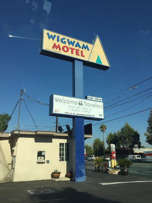 Peppertree Mobile Home Park Picture 8