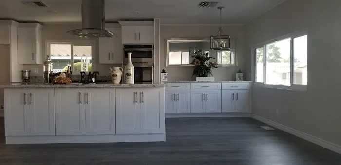 Peppertree Mobile Home Park Picture 10