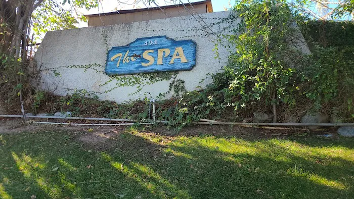 San Bernardino Spa Mobile Home Estates Picture 9