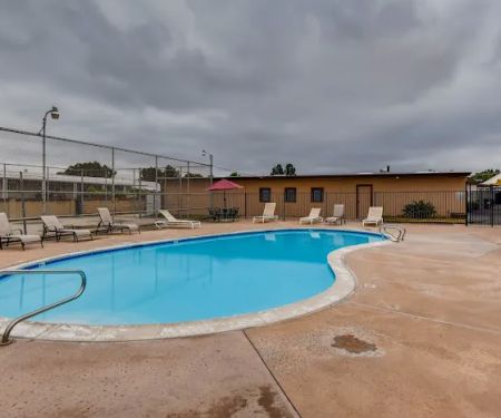 El Camino 76 Mobile Estates