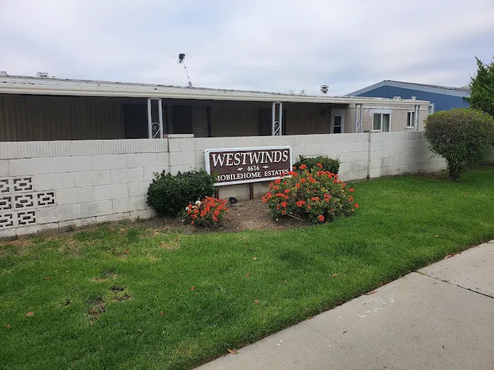 Westwinds Mobile Lodge Picture 4