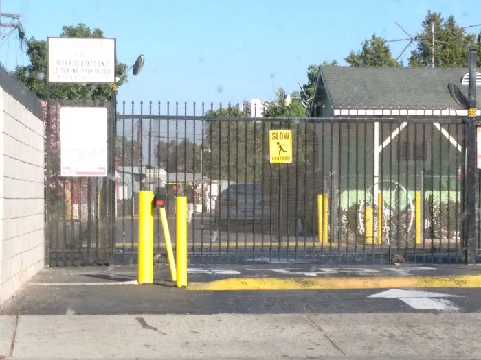 El Rancho Mobile Home Park Picture 4