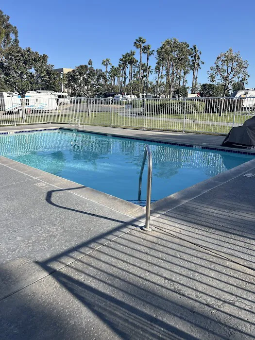 Golden Shore RV Resort Picture 2