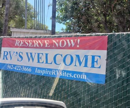 Las Brisas Courtyard /aka Las Brisas Mobile Home Park