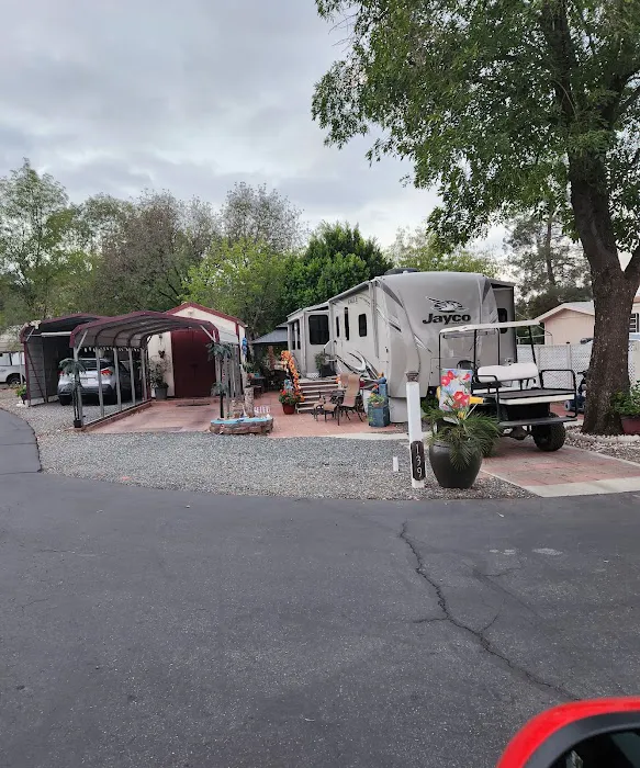 Meadowbrook RV Park Picture 7