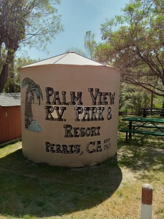 Palm View RV Park & Campground Picture 2