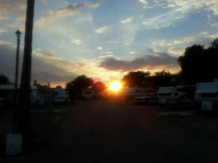 Melrose Trailer Park Picture 6