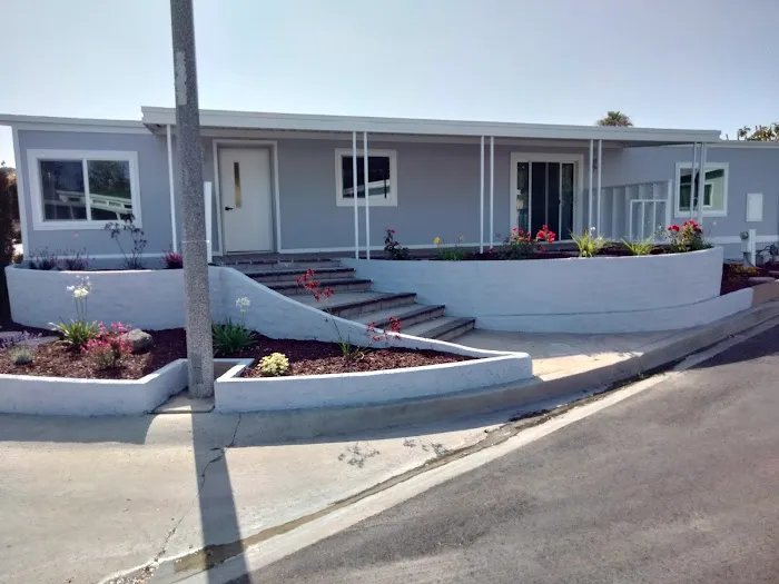 Mertz Del Amo Estates Picture 4
