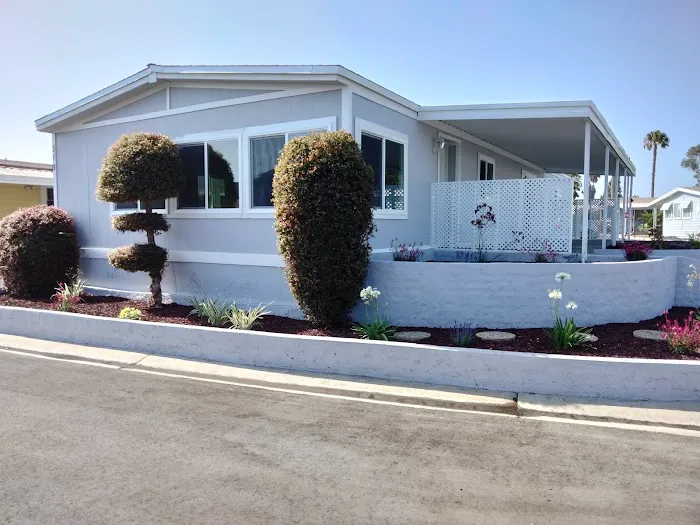 Mertz Del Amo Estates Picture 8