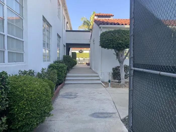 Mertz Del Amo Estates Picture 9