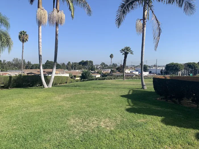 Mertz Del Amo Estates Picture 10