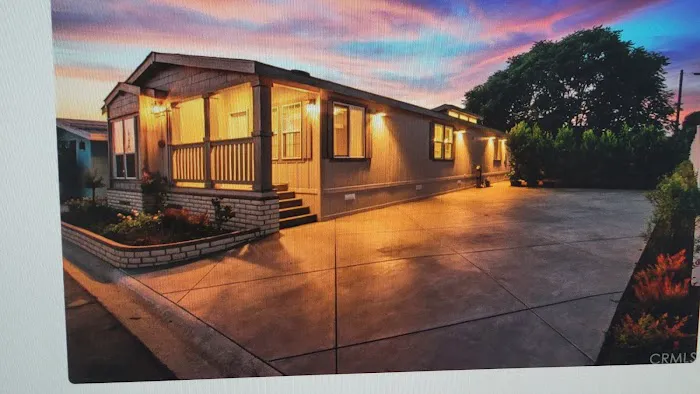 Windward Village Mobile Home Park Picture 10