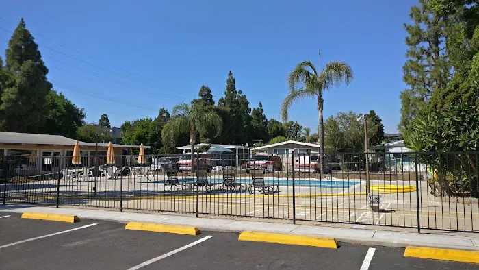 Palos Verdes Rancho Mobile Home Park Picture 5