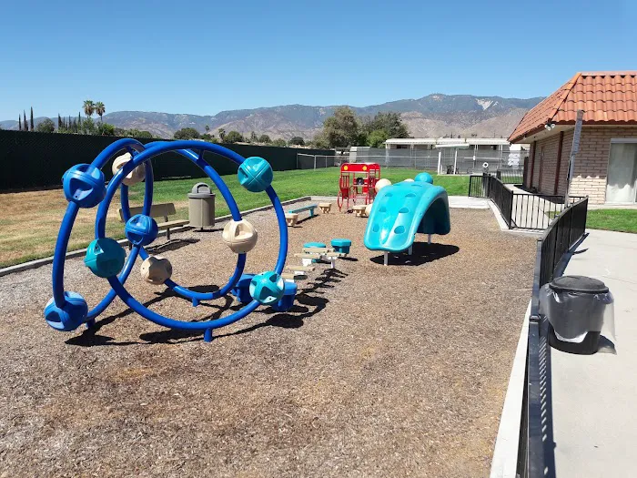 Pacific Palms Mobile Home Park Picture 7