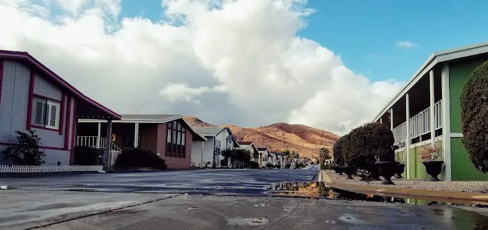 Hillside Mobilehome Estates Picture 7