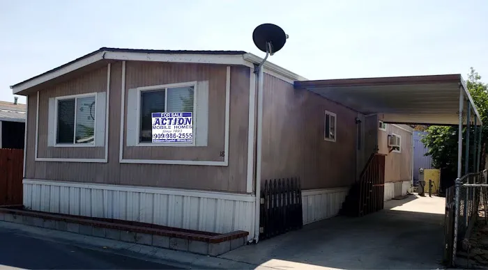 CYPRESS INN MOBILE HOME PARK Picture 1