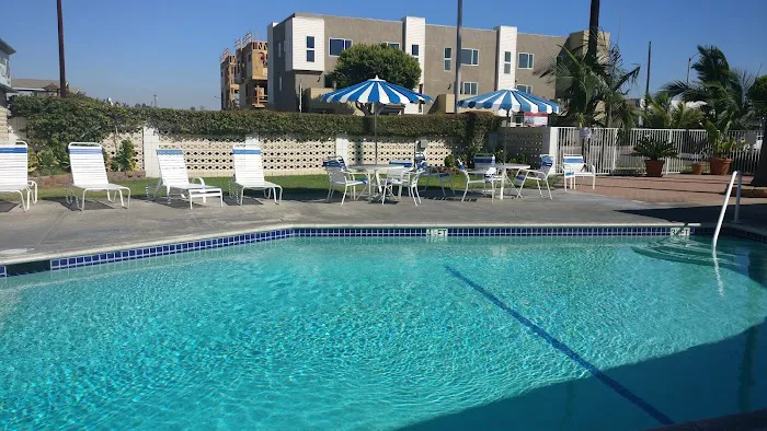 Gardena Villas Picture 3