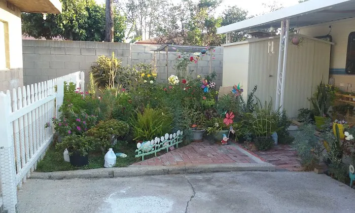 Normandie Mobile Home Park Picture 4