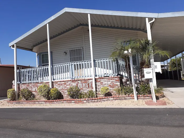 Littletons Mobile Home Park Picture 6