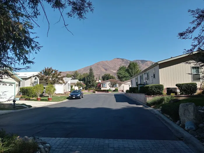Valencia Lea Adult Mobile Home Picture 1
