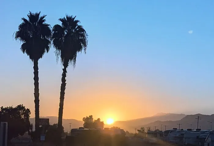 MARCH RESERVE AFB, FamCamp RV Park. Picture 2