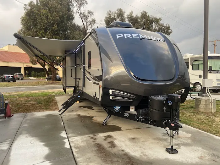 MARCH RESERVE AFB, FamCamp RV Park. Picture 5