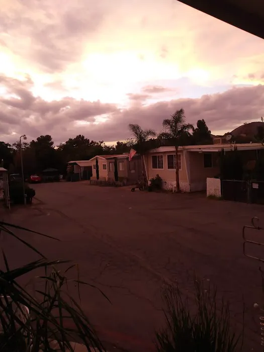 Hitching Post Mobile Home Park Picture 10