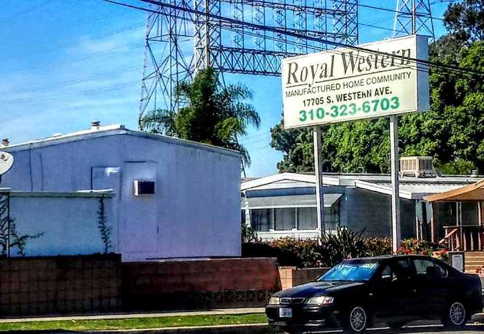 Royal Western Mobile Home Park Picture 3