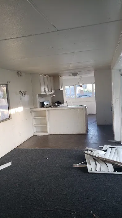 Knollwood Mobile Home Estates Picture 4
