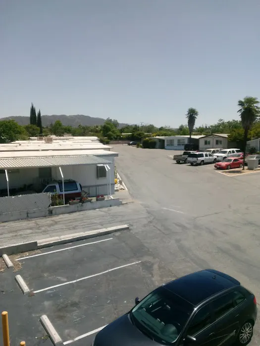 Knollwood Mobile Home Estates Picture 9